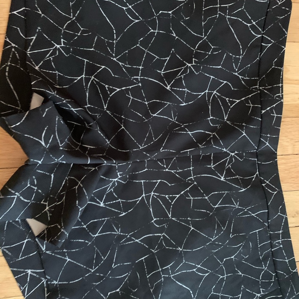 Shorts - Picture 2 of 3